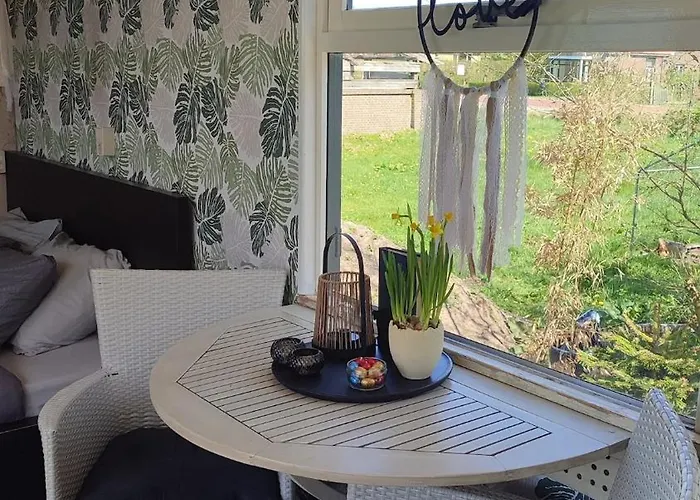 Semesterbostad De Postkeet *